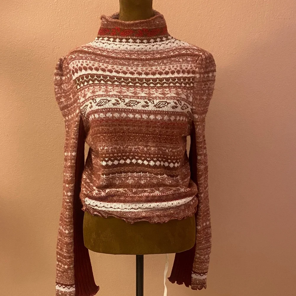 Free People Maroon and White Turtleneck Sweater